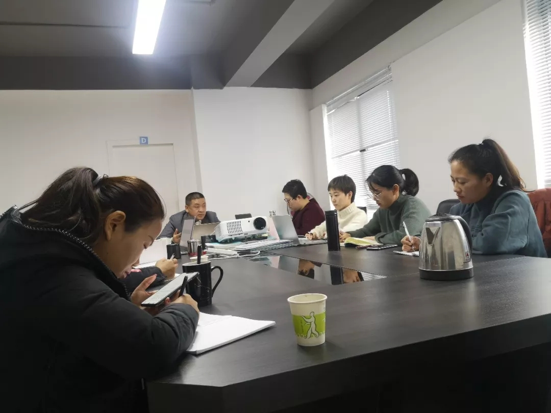 人生就是搏官方网站CEO莅临杭州战区组织指导并召开战略分析暨员工培训大会